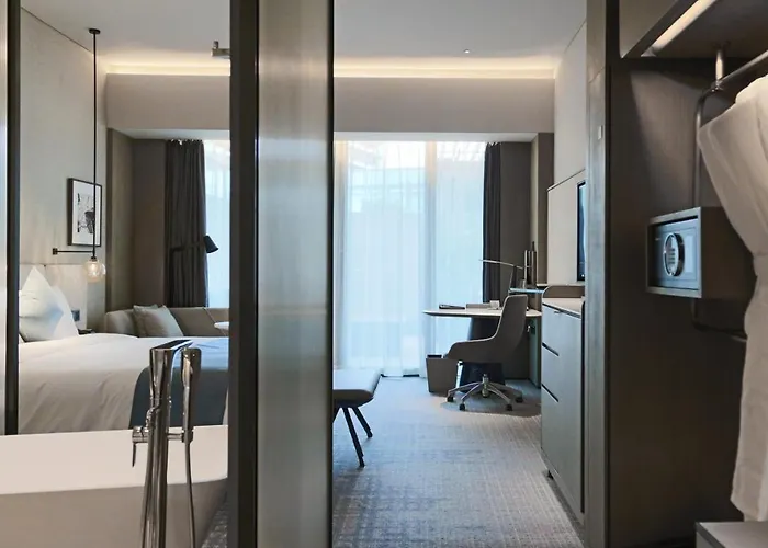 Executive King Room